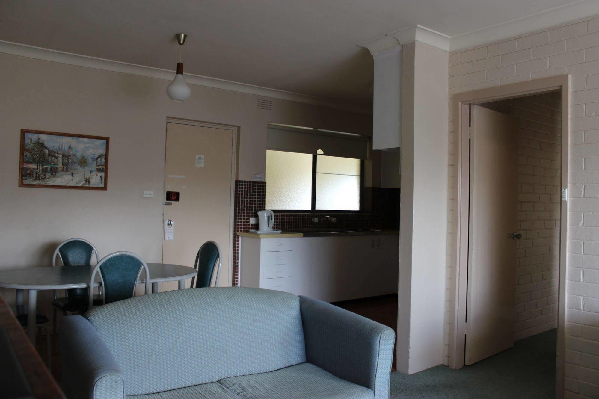 Harriet House Tumut Motel Exterior foto